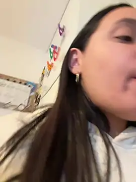 Maia Park online show from March 26, 5:33 pm