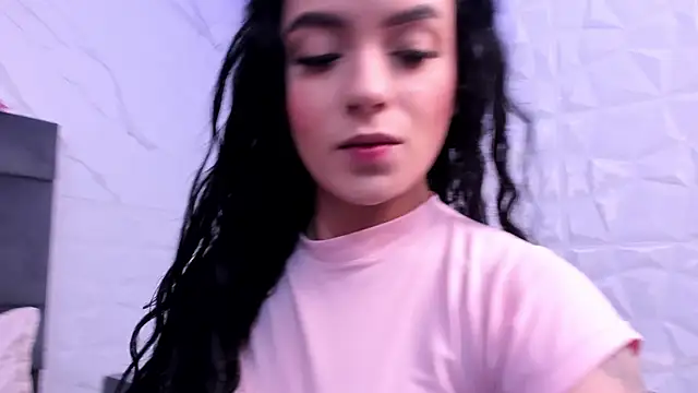 Snapshot of Maia_Park chatting on October 29, 12:15 pm Maia Park online show from October 29, 12:15 pm