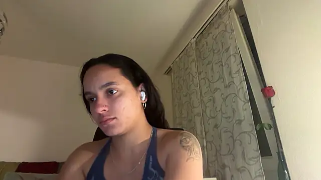 Maia Park online show from April 18, 10:21 pm