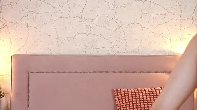 ChannelAngeless online show from April 19, 6:10 pm