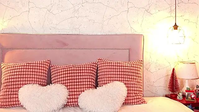 ChannelAngeless online show from December 18, 1:59 pm