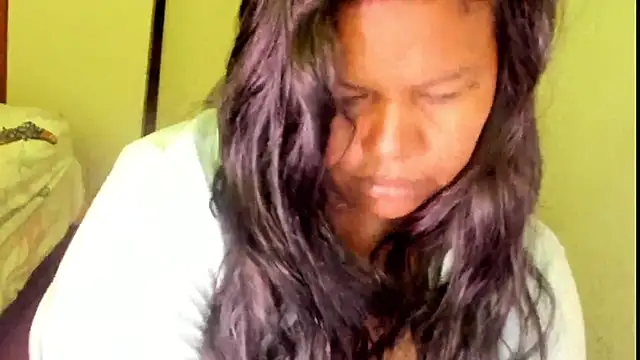 Snapshot of ebonylouissexyhot chatting on October 17, 8:21 pm ebonylouissexyhot online show from October 17, 8:21 pm