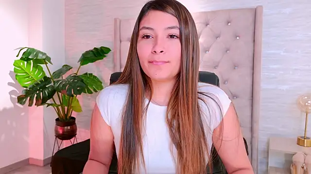 Snapshot of Abrill_cute chatting on September 20, 9:42 pm Abrill cute online show from September 20, 9:42 pm