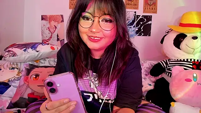 Lolii Zoe online show from March 2, 9:00 pm