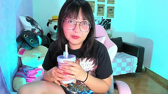 Lolii Zoe online show from October 6, 12:56 am