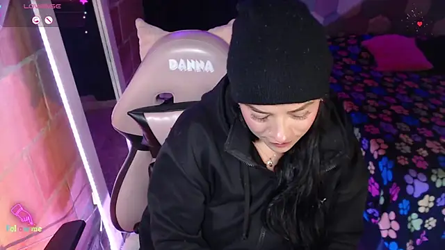 Danniela20 online show from April 23, 7:26 am