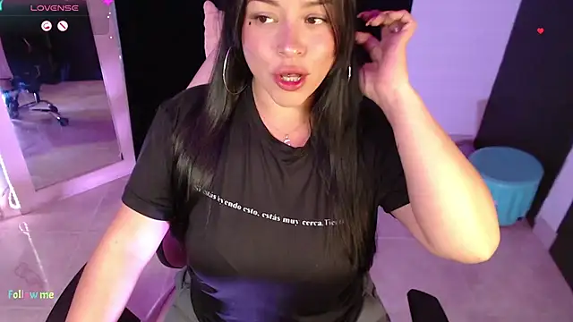 Danniela20 online show from March 2, 3:51 am