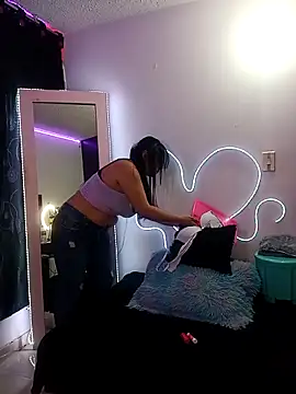 Danniela20 online show from February 13, 7:30 am