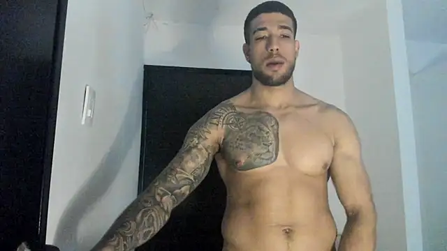 ThiagoLugo online show from May 26, 4:27 pm