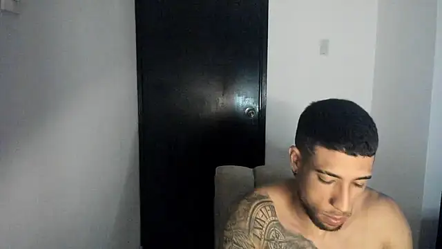 ThiagoLugo online show from April 14, 5:12 am