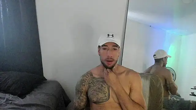 ThiagoLugo online show from March 13, 4:12 pm