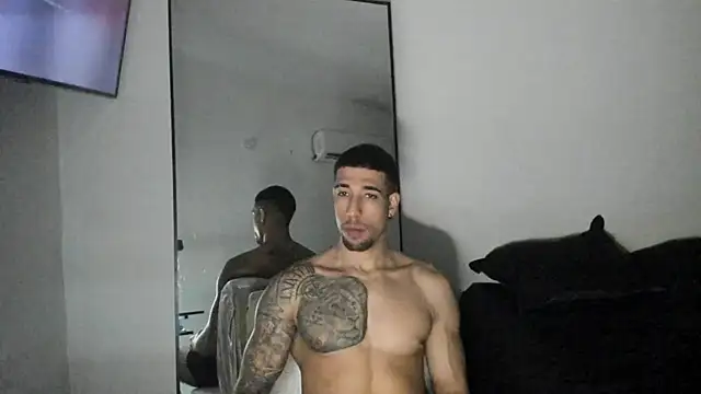 Snapshot of ThiagoLugo chatting on September 21, 10:37 pm ThiagoLugo online show from September 21, 10:37 pm