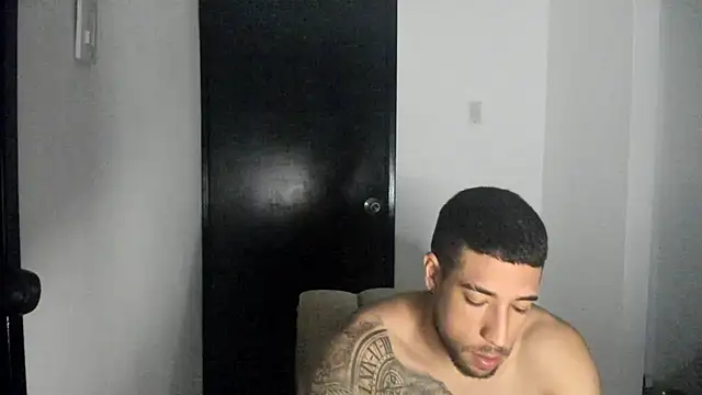 ThiagoLugo online show from May 28, 2:41 am