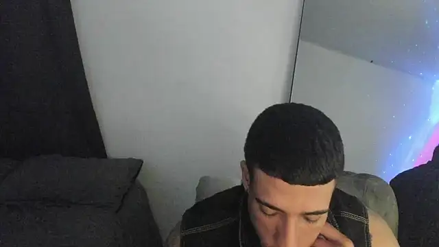 ThiagoLugo online show from March 8, 5:44 am