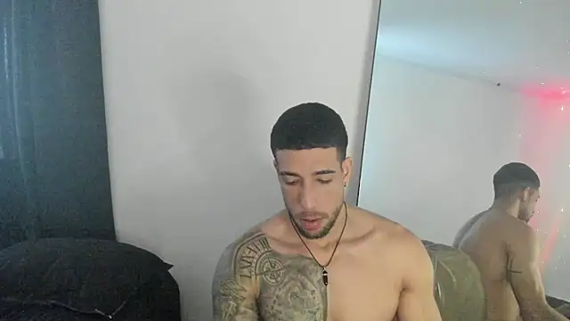 ThiagoLugo online show from April 3, 10:05 pm