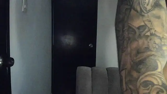 Snapshot of ThiagoLugo chatting on July 13, 9:25 pm ThiagoLugo online show from July 13, 9:25 pm