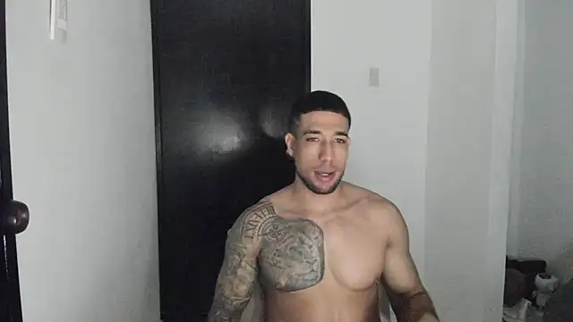 Snapshot of ThiagoLugo chatting on July 21, 4:14 am ThiagoLugo online show from July 21, 4:14 am