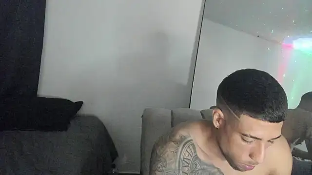 ThiagoLugo online show from March 27, 4:43 am