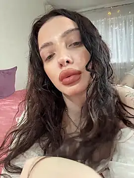 Hannah xBaby online show from November 18, 11:35 am