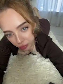 Snapshot of Hannah_xBaby chatting on July 12, 1:56 pm Hannah xBaby online show from July 12, 1:56 pm