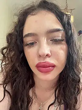 Hannah xBaby online show from December 4, 5:12 pm