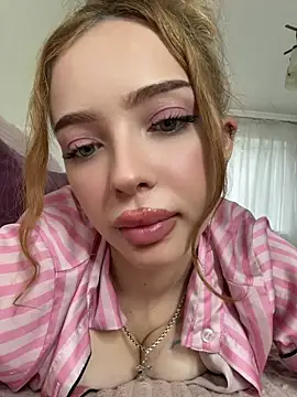Snapshot of Hannah_xBaby chatting on July 9, 9:54 am Hannah xBaby online show from July 9, 9:54 am