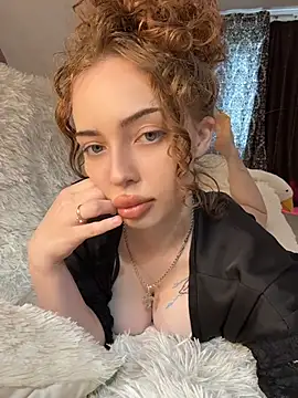 Snapshot of Hannah_xBaby chatting on June 8, 11:00 am Hannah xBaby online show from June 8, 11:00 am