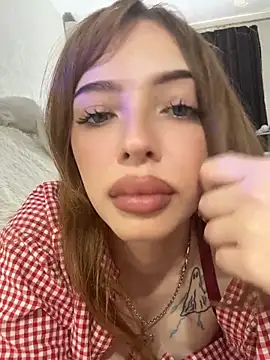 Hannah xBaby online show from June 4, 9:36 am