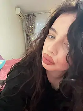 Hannah xBaby online show from November 14, 1:48 pm