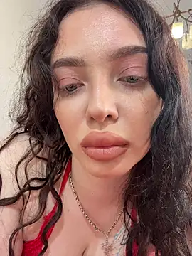 Hannah xBaby online show from November 25, 11:10 am