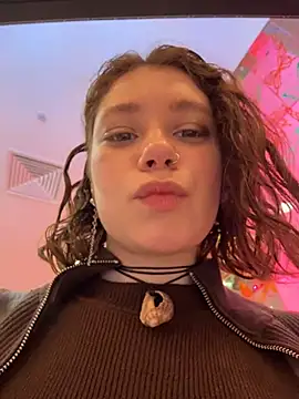 lucy-joy online show from November 1, 8:08 am