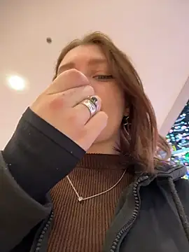 lucy-joy online show from February 3, 12:21 pm