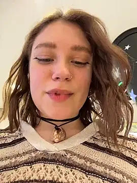 lucy-joy online show from November 16, 8:19 am