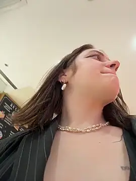 lucy-joy online show from December 22, 1:11 pm