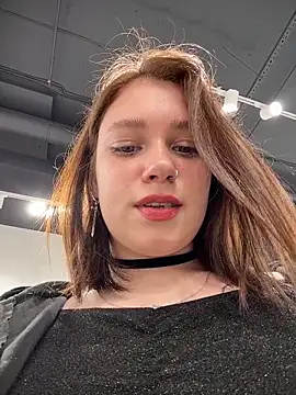 lucy-joy online show from February 19, 11:29 am