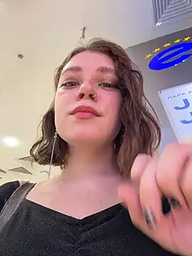 lucy-joy online show from November 4, 12:20 pm