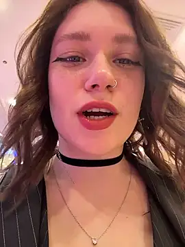 lucy-joy online show from January 16, 8:29 am