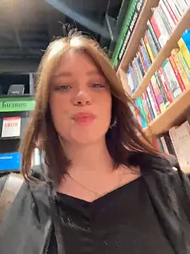 lucy-joy online show from March 3, 11:28 am