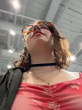 lucy-joy online show from November 27, 11:21 am