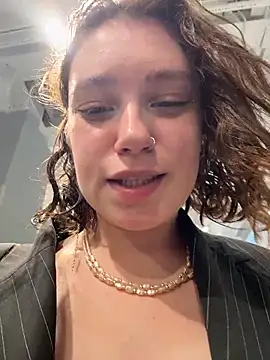Snapshot of lucy-joy chatting on October 12, 10:49 am lucy-joy online show from October 12, 10:49 am