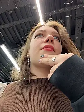 lucy-joy online show from December 4, 10:25 am