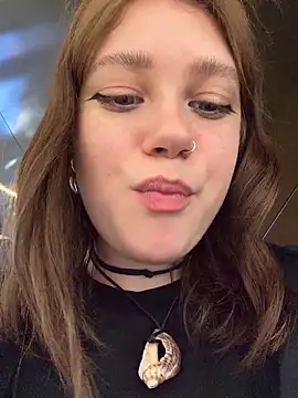Snapshot of lucy-joy chatting on June 27, 12:22 pm lucy-joy online show from June 27, 12:22 pm