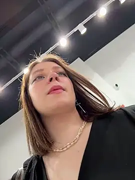 lucy-joy online show from February 4, 11:16 am