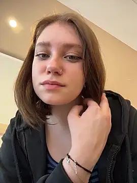 lucy-joy online show from April 7, 10:06 am