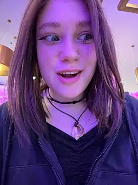 lucy-joy online show from February 27, 7:19 am