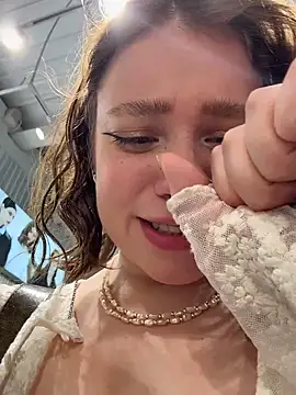 lucy-joy online show from November 25, 3:23 pm