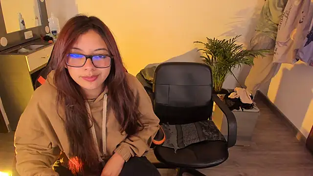 Verolake online show from December 19, 1:31 am