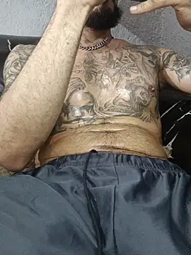 Snapshot of Kerryflon chatting on April 7, 8:49 am Kerryflon online show from April 7, 8:49 am