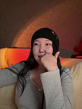 tammy gun online show from April 25, 2:14 pm