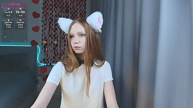 FoxyMira online show from February 9, 3:21 pm